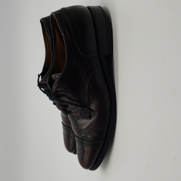 𝅺allen Edmonds Sanford Men 8D burgundy dress shoes cap toe lace up oxford brogue - Picture 3 of 9